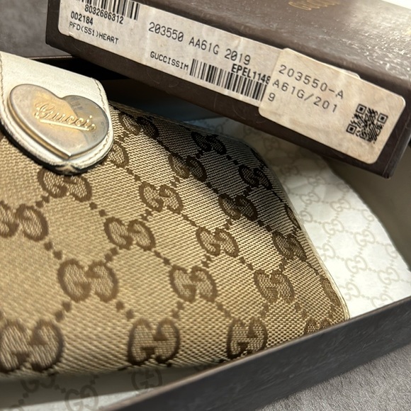 Vintage Gucci Beige Monogram GG Heart Snap Wallet Y2K 90’s - Picture 3 of 6